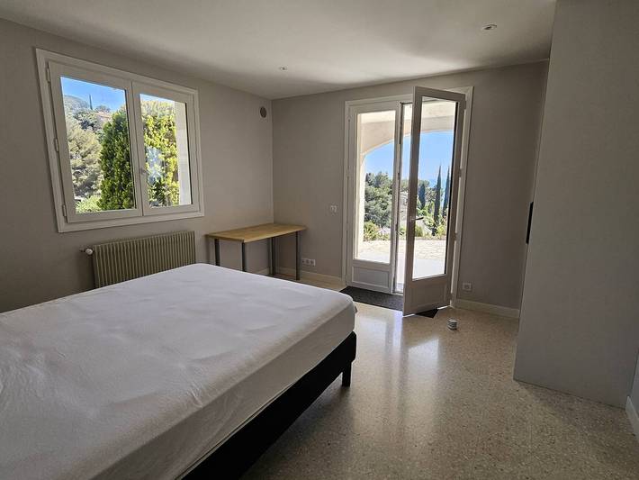 Erdgeschosswohnung mit beheiztem Privatpool und Garten, 1 km vom Meer entfernt in Les Issambres, Roquebrune-sur-Argens