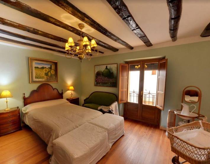 Chalet para 18 personas, con jardín además de sauna y jacuzzi en Navarra - 3