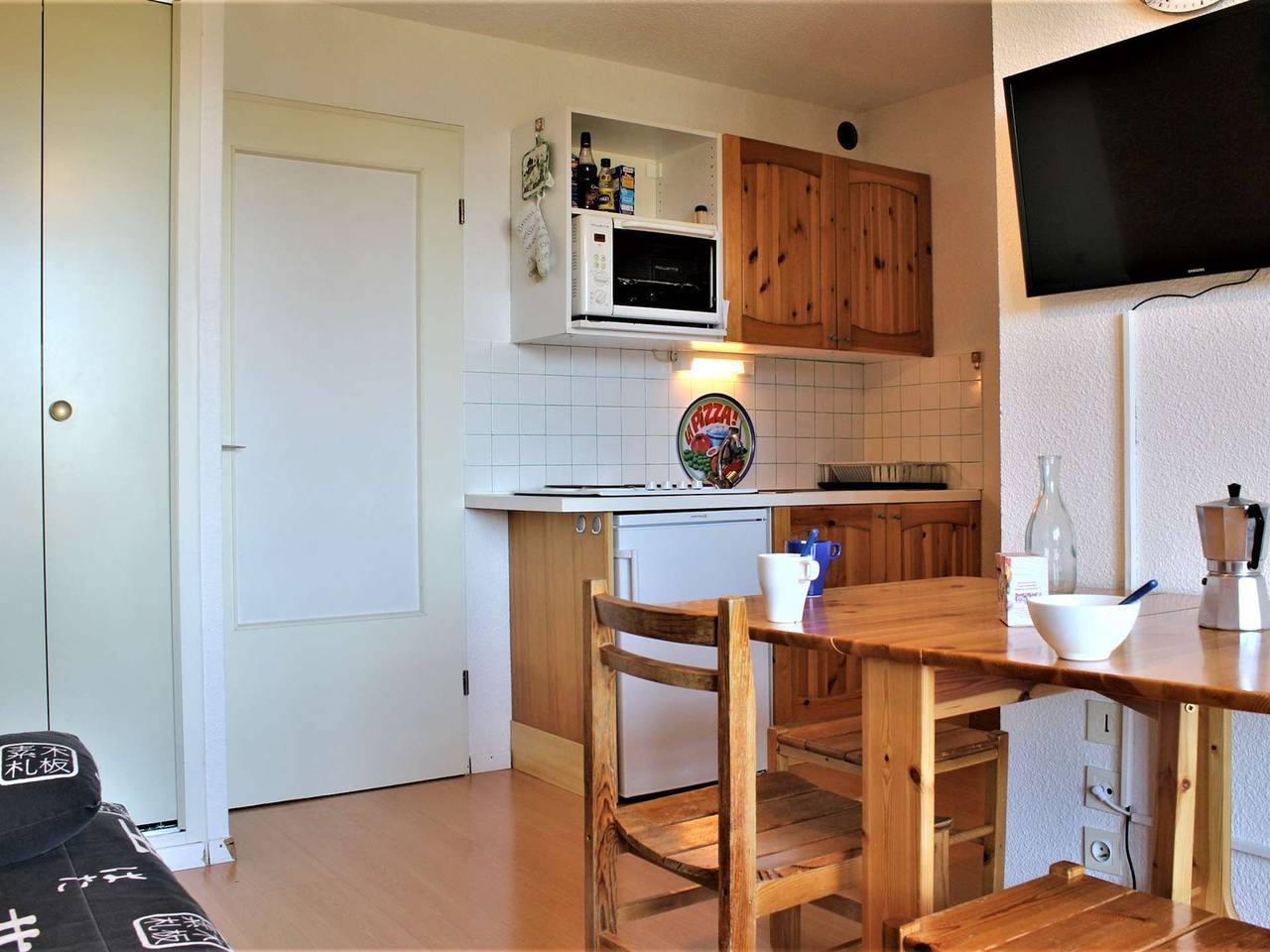 Apartamento entero, Estudio montaña 4 pers, a pie de pistas en Risoul in Station de Risoul, Risoul