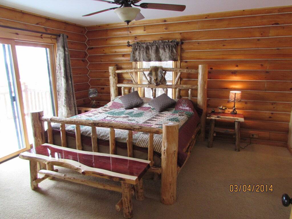 Neue Auflistung!Schöne Blockhütte in der Nähe von Devil`s Lake. in Devils Lake