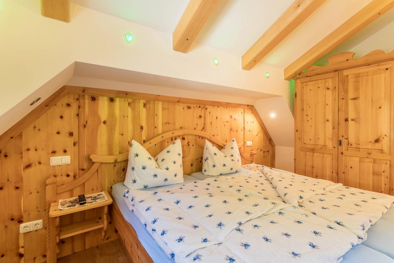 Appartement 'Bergkristall' bij de skilift met uitzicht op de bergen, Wi-Fi & balkon, foto 11