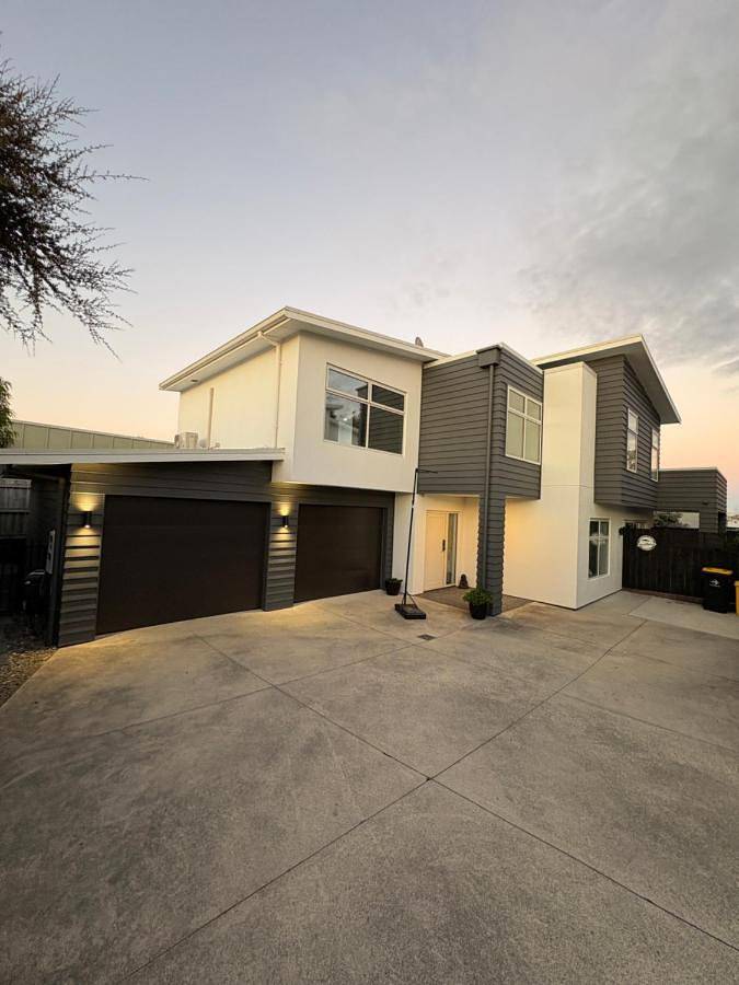 Ferienhaus für 13 Personen, mit Terrasse und Sauna sowie Whirlpool in Neuseeland