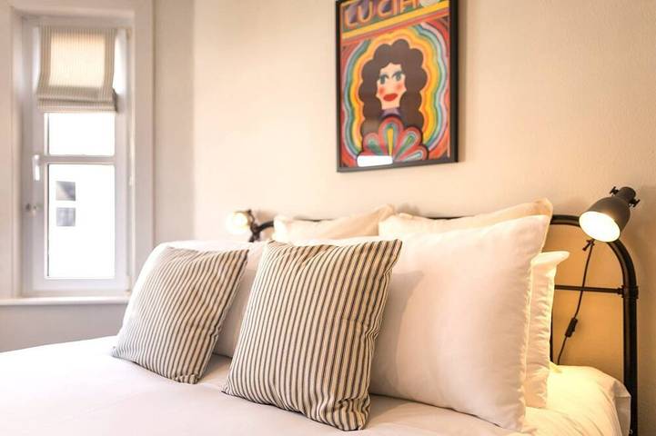 The Pink House - chic holiday cottage in the heart of Eastbourne in Eastbourne, Sussex Oriental