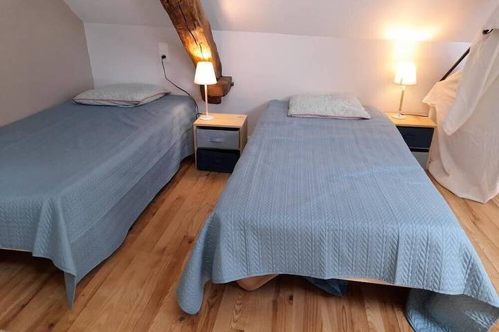Location de vacances pour 4 personnes, avec Jardin et Piscine à Jouqueviel - 3