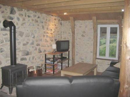Location de vacances pour 8 personnes, avec jardin et piscine à Bassignac-le-Haut