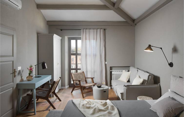 Geräumige 2-Zimmer-Wohnung mit Pool, Terrasse, WLAN und Parkplatz in der Nähe von Heraki in Sveti Lovreč Pazenatički, Zentralistrien