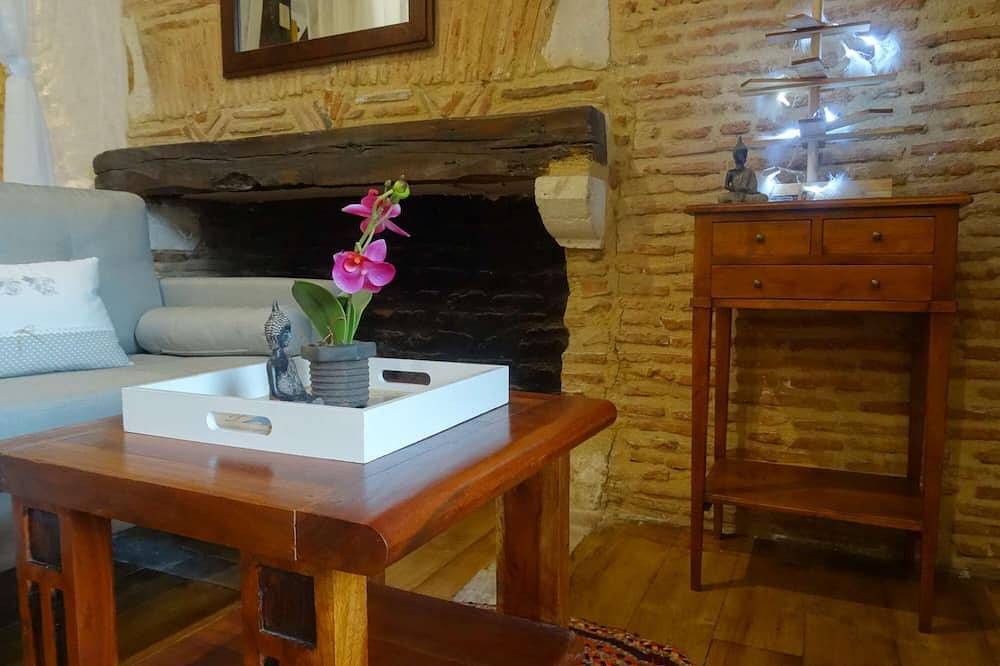 Entire apartment, Charming Loft \"Roxane\" - Habitation Saint-Clar - Historic Center - Wifi/Netflix in Bergerac, Périgord Pourpre
