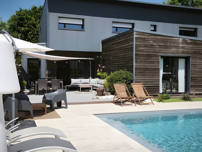 Bed and Breakfast 'Chambre Port Briac' con piscina, terraza compartida y Wi-Fi in Plouër-sur-Rance, Región de Dinan