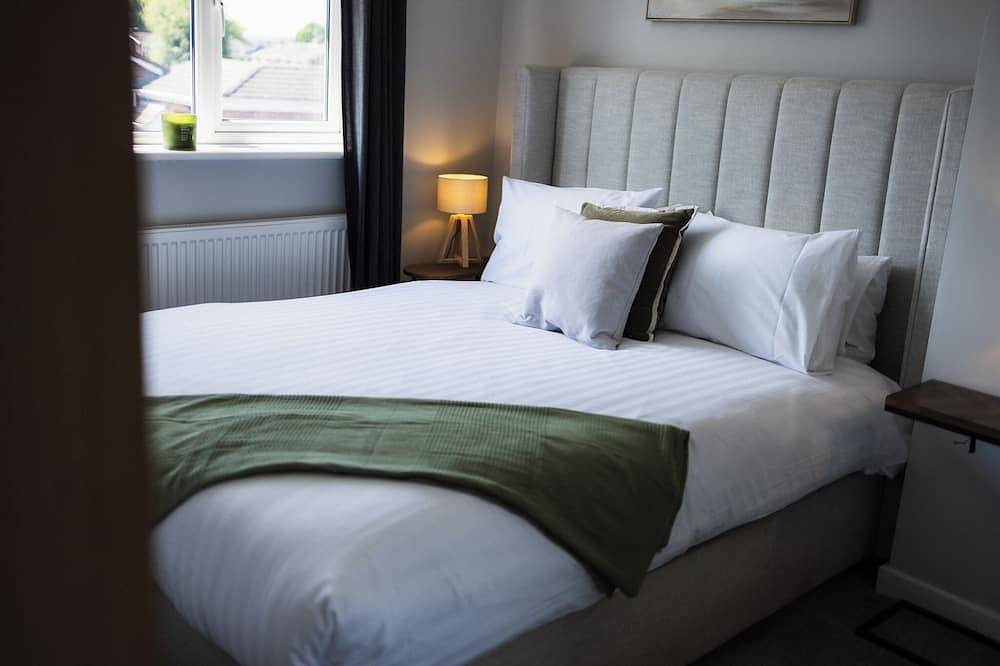 Home from Home, only 5 minutes drive from Historical Durham center. in Durham, County Durham