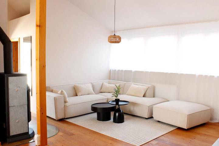 Ferienwohnung für 6 Personen, mit Balkon und Terrasse sowie Garten und Ausblick in Bergheim