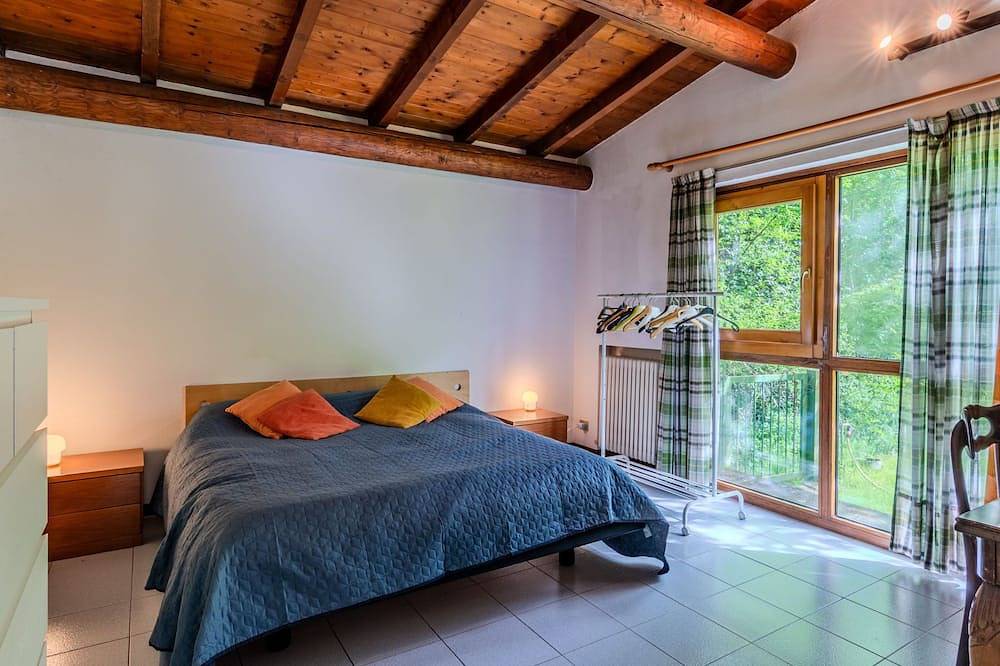 Ferienhaus Lucia in Claino con Osteno, Luganersee (Italien)