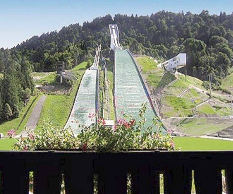 Olympiahaus in Garmisch-Partenkirchen, Bayerische Alpen