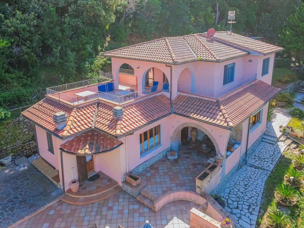 Villa für 12 Personen mit Terrasse in Procchio, Elba