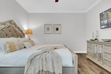 Vacation Rental for 26 Guests in Reunion (FL), Four Corners, Picture 4