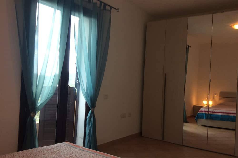 Ganze Wohnung, Charmante Ferienwohnung am Berghang in Meeresnähe in Villaputzu, Cagliari Provinz