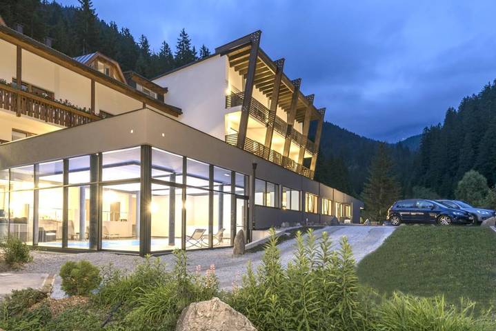 Hotel für 4 Personen, mit Whirlpool und Sauna sowie Garten und Pool - 1