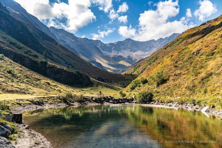 Parque de vacaciones para 4 personas, con terraza en Tirol