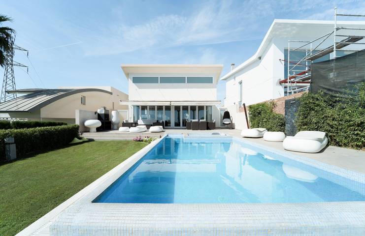 Villa for 10 people, with Balcony and Hot tub as well as Garden in Benalmádena
