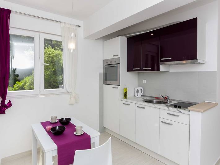 Apartamento inteiro, Apartments Posta - One-Bedroom Apartment with Terrace and Sea View - Apartman 5 in Mala Saplunara, Saplunara