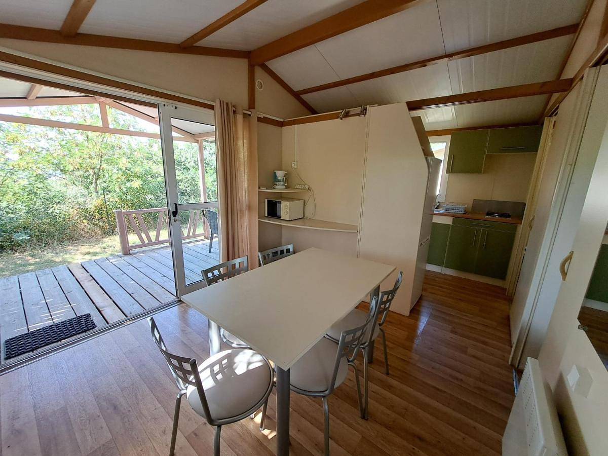 Chalet dans Camping 3 étoiles à Vogüe in Vogüé, Ardèche