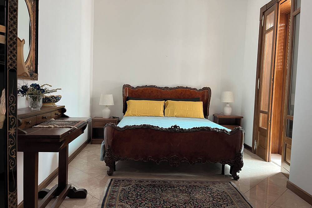 Casa nel Liberty in Canicattini Bagni, Siracusa e dintorni