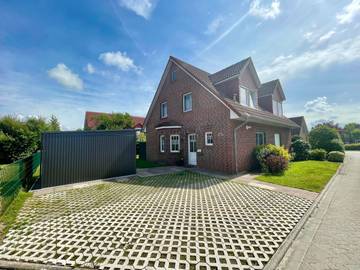 Ferienhaus für 6 Personen, mit Garten in Hamswehrum