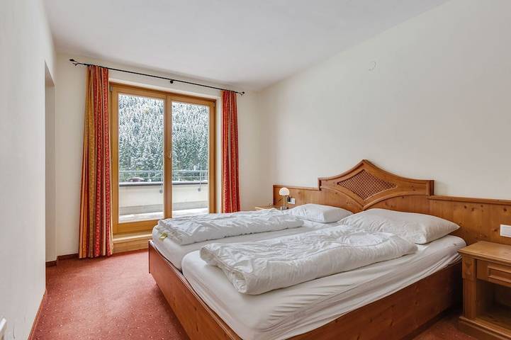 Chalet in Saalbach nahe Skilift in Hinterglemm, Saalbach-Hinterglemm