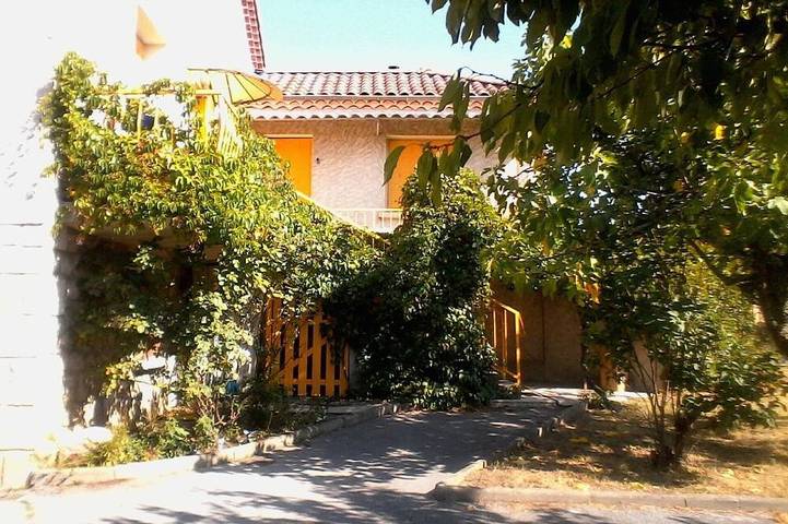 Holiday home for 6 people, with garden and balcony - 1