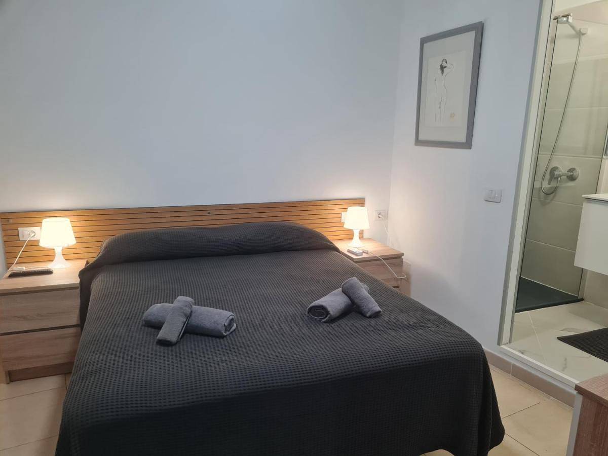 Appartement entier, Twin Room with Shared Bathroom in Adeje, Tenerife du Sud