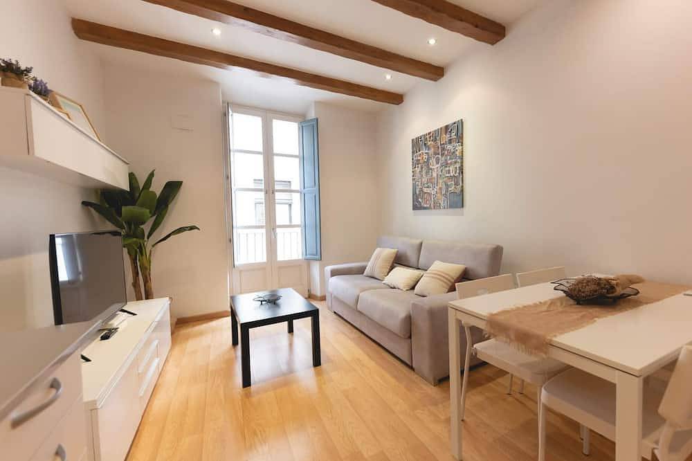 Hel lägenhet, Plaça Raims - Holiday Apartment Rental in Girona | Bravissimo in Girona, Gironès