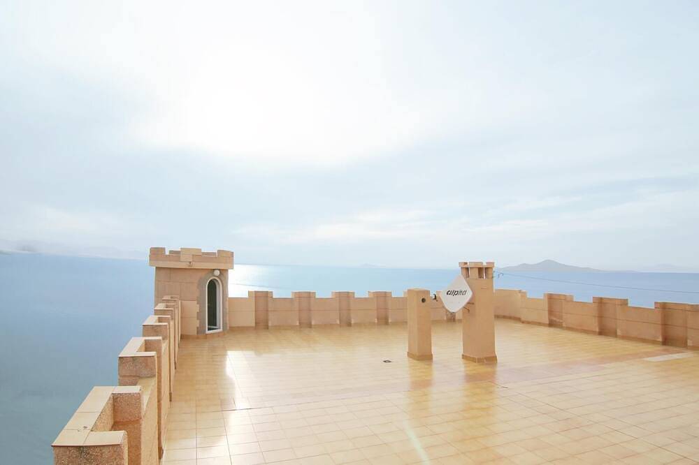 Penthouse in first line of the Mar Menor. Impressive views. in La Manga del Mar Menor, Mar Menor