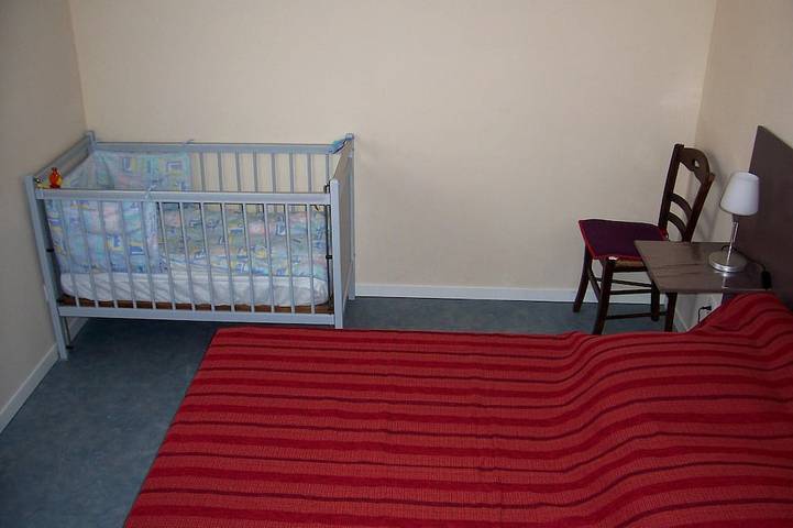 Location de vacances pour 6 personnes, avec jardin à La Tour-d'Auvergne - 3