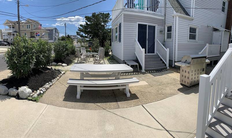 Vacation house for 12 people, with balcony in Jersey Shore