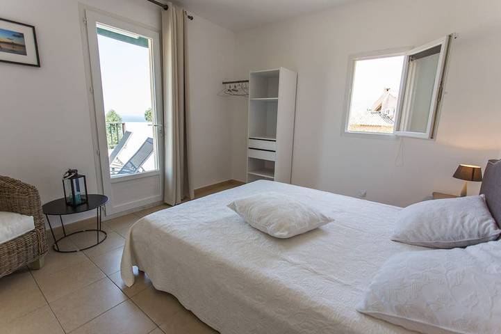 Gîte pour 4 personnes, avec terrasse dans Plage de la Roya - 3