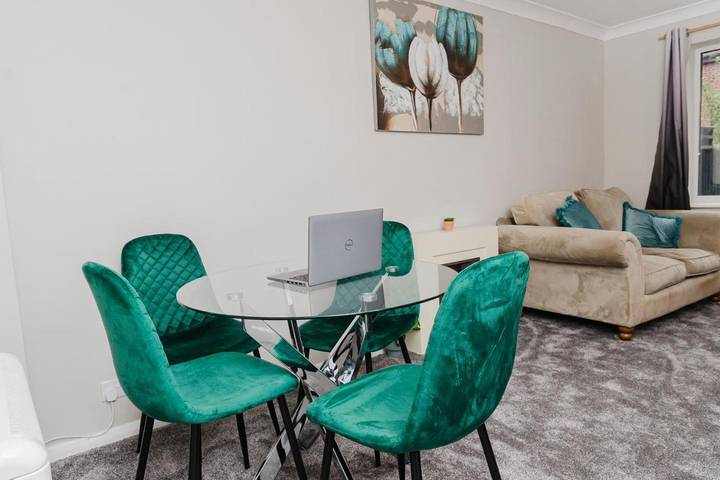 Location de vacances pour 5 personnes, avec jardin et jacuzzi à Corby - 3