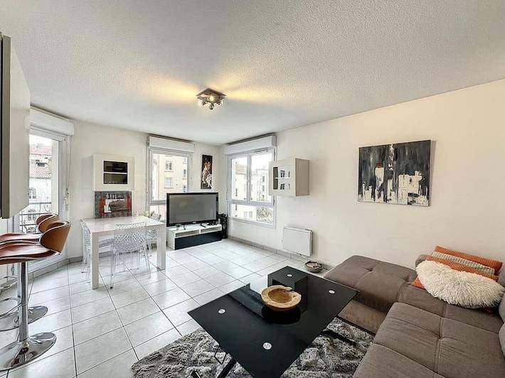 Gîte pour 2 personnes, avec balcon dans Gare De Lyon Vaise