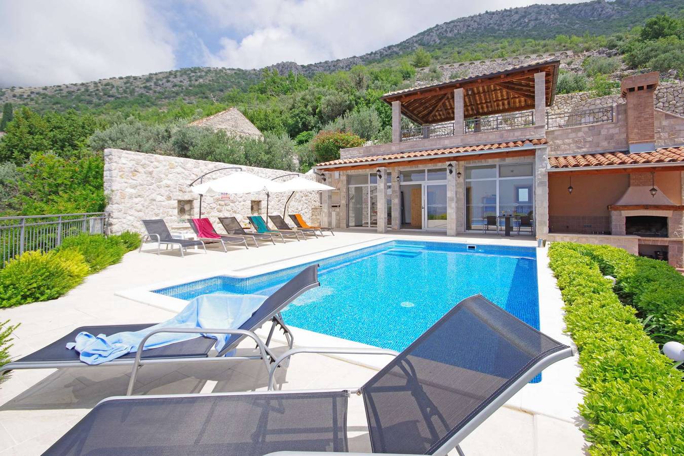 Villa Dias: splendida vista sul mare, piscina, sauna e splendide terrazze per 12 persone in Brsecine, Grad Dubrovnik