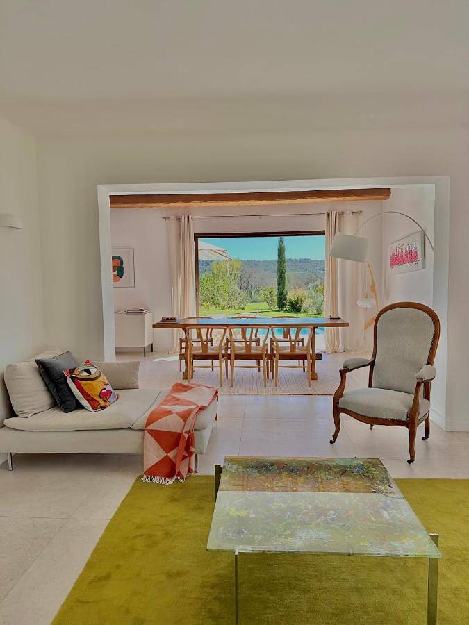Location de vacances pour 6 personnes, avec piscine ainsi que vue et jardin à Le Tholonet - 3