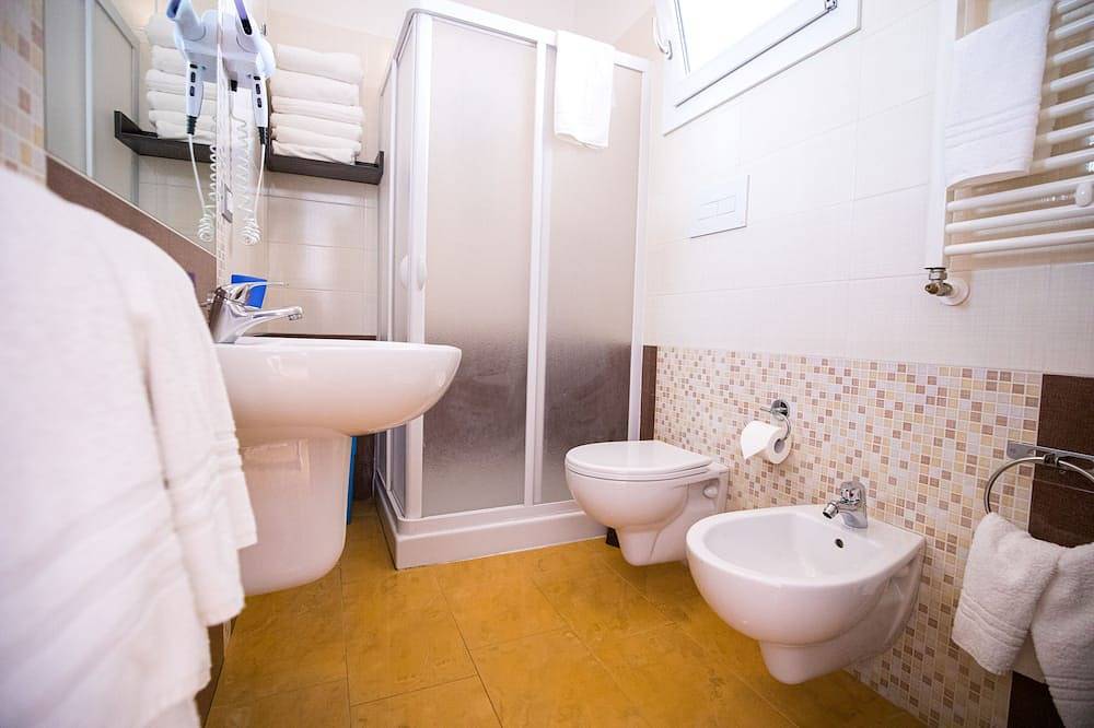 Appartamento intero, Bilocale 2+2 in residence a Carovigno - Torre Santa Sabina vicino al mare in Torre Santa Sabina, Salento