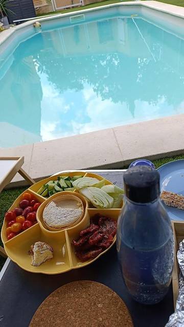 Gîte pour 3 personnes, avec piscine et terrasse à Rocbaron