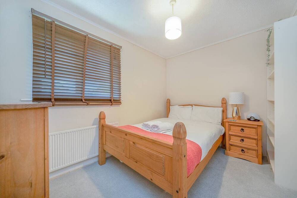 Quiet St. Albans Cottage with Free Parking - Pass the Keys in Hertfordshire