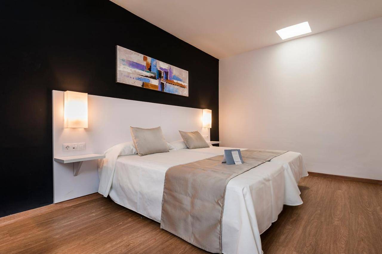 Kn Aparthotel Columbus in Playa de las Américas, Arona