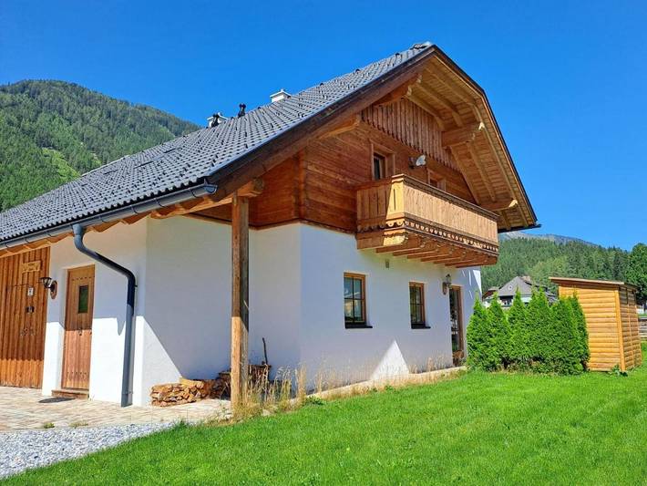 Chalet für 4 Personen, mit Balkon und Garten in Mauterndorf