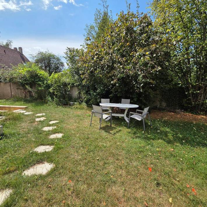 Gîte pour 3 personnes, avec jardin, animaux acceptés à Gif-sur-Yvette