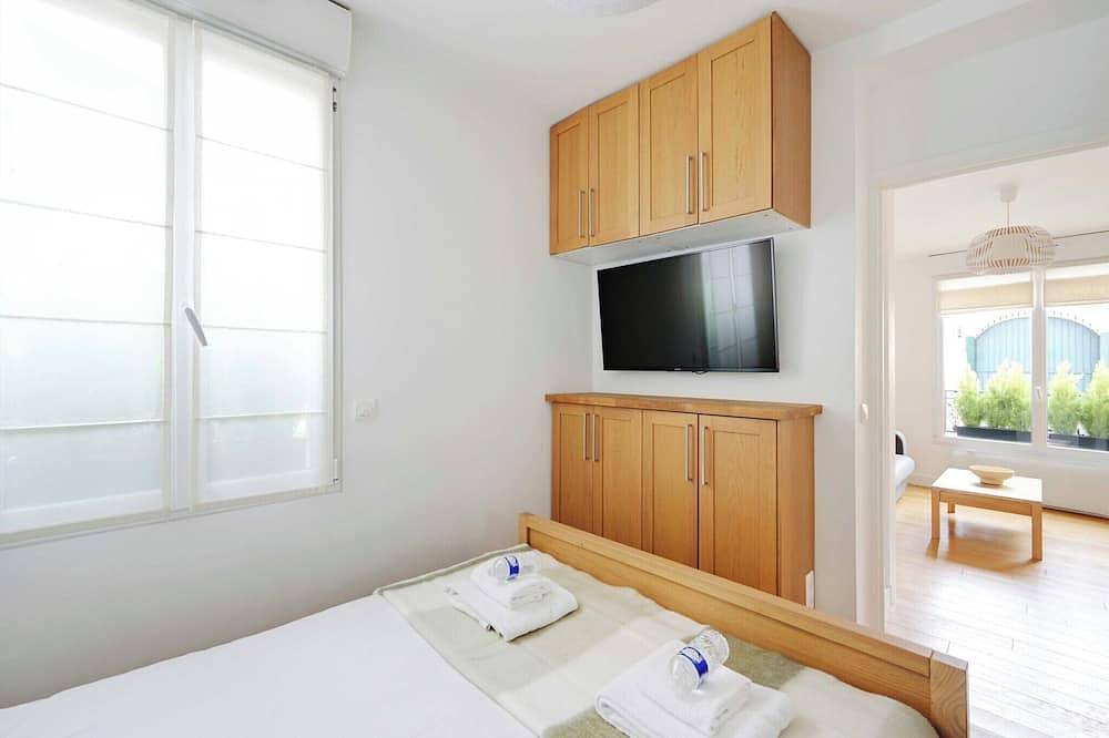 Apartamento entero, Apartamento con encanto - 1 dormitorio, 4 personas - Suresnes in Suresnes, Altos del Sena