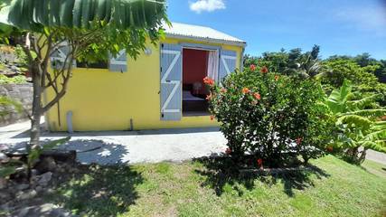 Gîte pour 3 personnes, avec vue ainsi que terrasse et jardin à Vieux-Fort