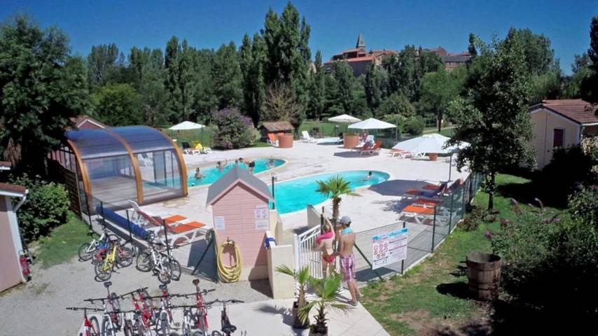 Chalet pour 7 personnes, avec bassin pour enfant dans l' Aveyron
