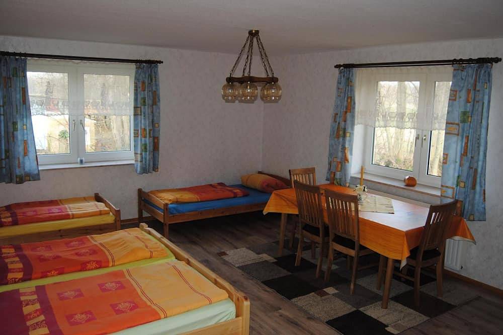 Ganze Wohnung, Ländliche Ferienwohnung in beliebtem Gästehaus in Windeby, Rendsburg-Eckernförde