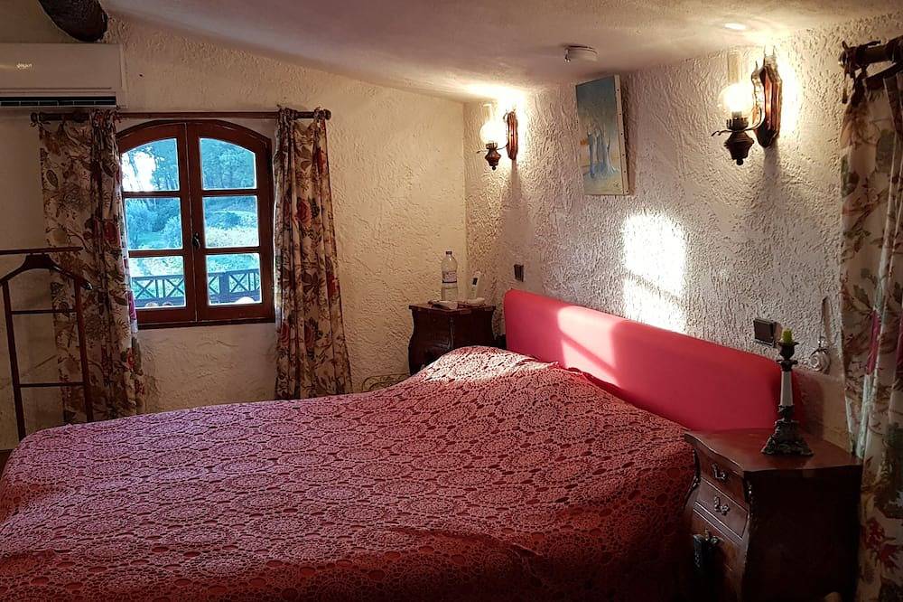 Maison de Maître à Bandol, Cakme et Confort 4 in Le Beausset, Toulon region