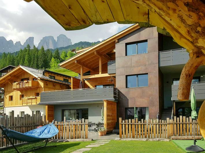 Appartamento per 8 persone, con Terrazza e Giardino a Campitello di Fassa